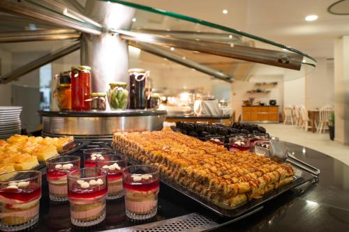 CNic Gemini Hotel - image 3