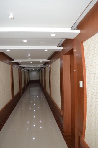 Queen Room room in Hotel Diamonds Pearl