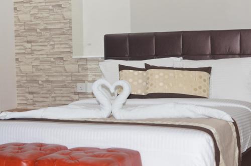 Queen Room image 3