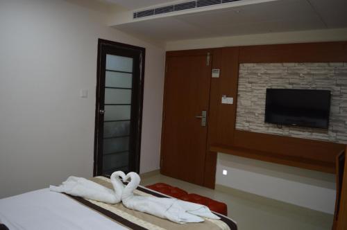 Deluxe Double Room image 3