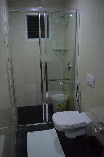 Bathroom, Hotel Diamonds Pearl in Dwaraka Nagar