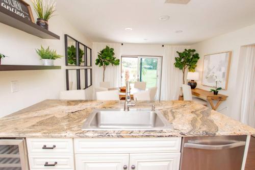 Timeless Treasure on Baywood Timeless Treasure on Baywood