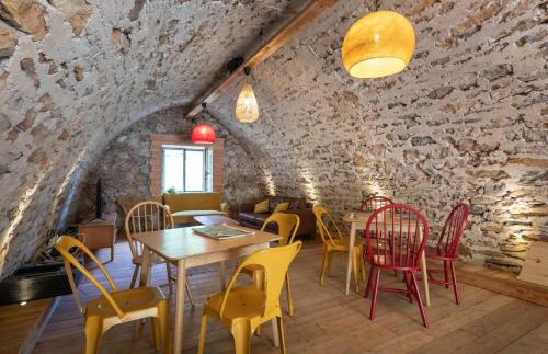 Koplietošanas atpūtas telpa ar TV, Huttopia Gorges du Tarn in Les Vignes (Languedoc-Roussillon)