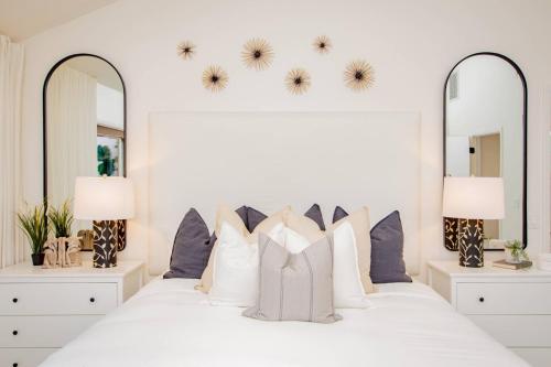 Timeless Treasure on Baywood Timeless Treasure on Baywood