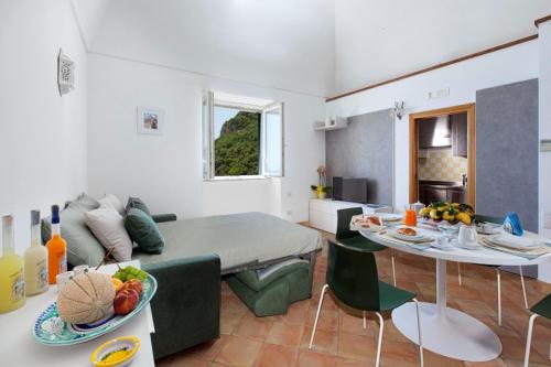 Estate4home - La casa di Lia - image 2