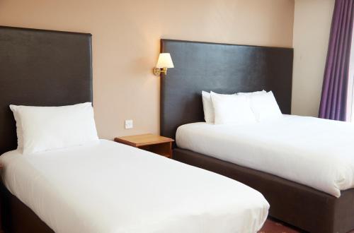 Bear Hotel by Greene King Inns Room Type - Twin Room
