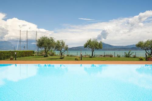 VISTA - Lake & Pool, Sirmione (fotografie 8)