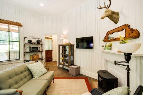 Historic Vacation Rental in McComb with River Access