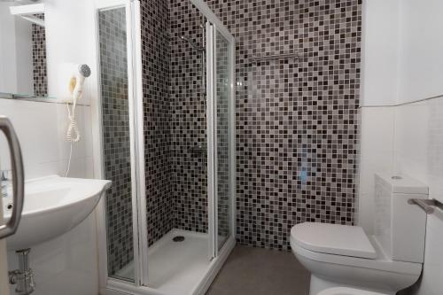 azz Apartamentos Torre de la Plata - image 5