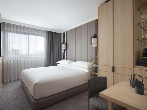 1 queen bed
