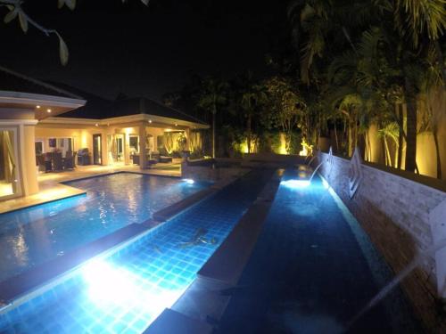 4BRLuxury pool villa near Siam Country club (golf)