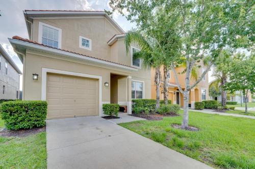 Spacious Resort Home with Pool 11 Mi to Disney - image 3