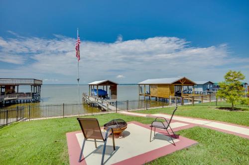Home on Lake Livingston with Deck and 2 Fire Pits! in Onalaska, USA