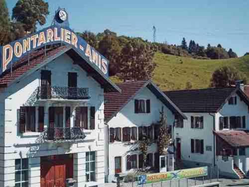 Maison proche du château de Joux