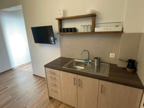 บริการและสิ่งอำนวยความสะดวก, Tzovolos Apartments in คาลาไรทา