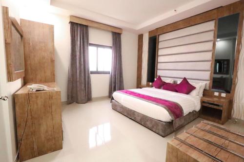 Bed, Reef 8 by Al Azmy near King Saud Medical City