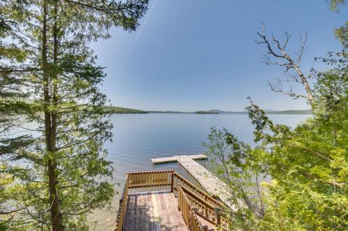 Picturesque Maine Getaway with Lake Access!