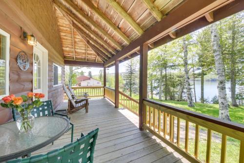 Picturesque Maine Getaway with Lake Access!