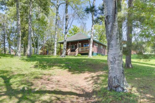 Picturesque Maine Getaway with Lake Access!