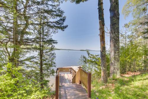 Picturesque Maine Getaway with Lake Access!