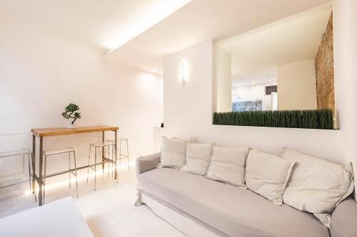  Classe e Netflix in Piazza Vittoria Brescia in Brescia