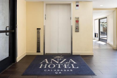 The Anza-a Calabasas Hotel