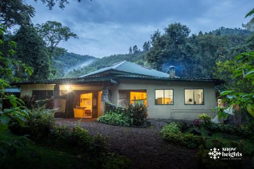 Viesnīcas āriene, Snow Heights Lodges in Kasese