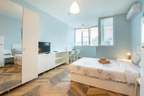 Cozy little apartment in Studentski grad - Tap to explore photos