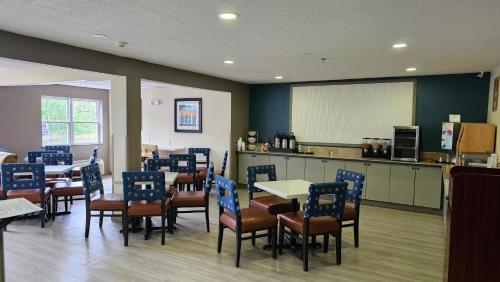 Mj Inn & Suites Marienville - 식음료(F&B)