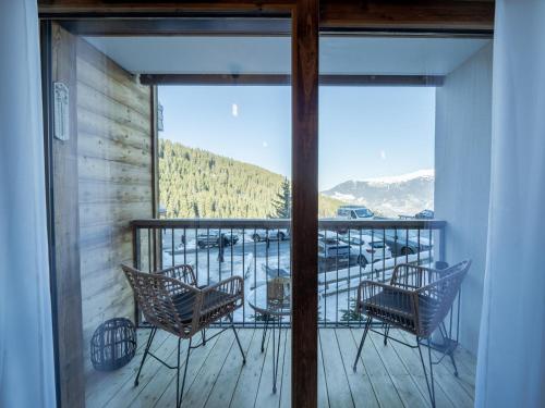 Appartement moderne proche des pistes avec parking et WIFI - FR-1-563-128 in Courchevel