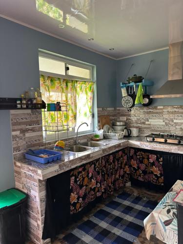 Vaiotaha Lodge in นูนวย