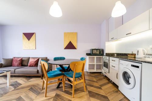 Sunny Apartment in Studentski grad, behind UNSS, Sofia (Foto 10)