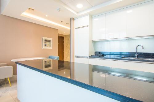 Stunning 1BR AL Habtoor City -Meera Tower 1108, Dubai (foto 10)