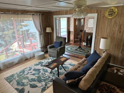 Fifield Lobster Overlook