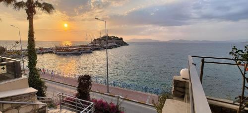 B&B Kusadasi - Amazing Seaview Flat - Bed and Breakfast Kusadasi