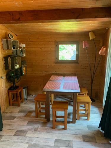 les petits chalets de DUDU in Saint-Laurent-du-Pape