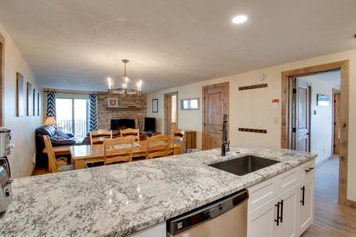 Crested Butte Condo with Pool Access Walk to Slopes - image 14