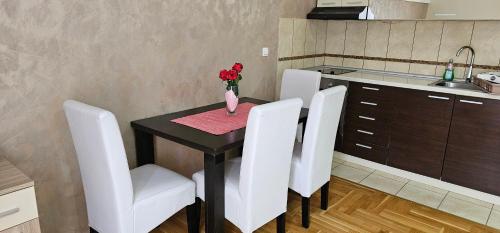Apartments Premija Lux - image 3