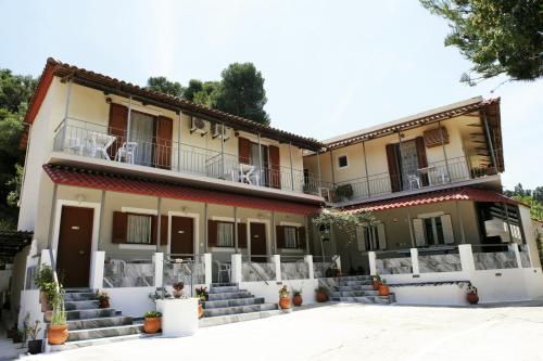  Petros Giatras - Rooms, Zakynthos bei Kyllini