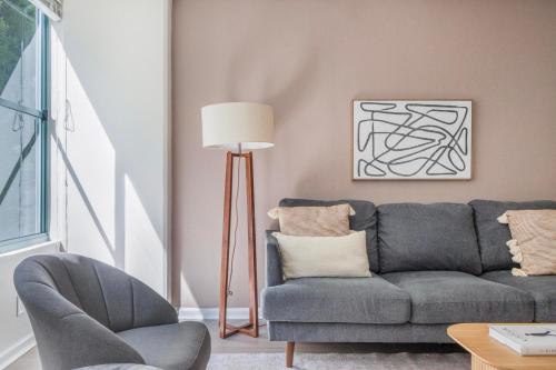 South Beach 1br w pool gym lounge nr dining SFO-1405 South Beach 1br w pool gym lounge nr dining SFO-1405