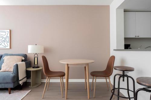 South Beach 1br w pool gym lounge nr dining SFO-1405 South Beach 1br w pool gym lounge nr dining SFO-1405