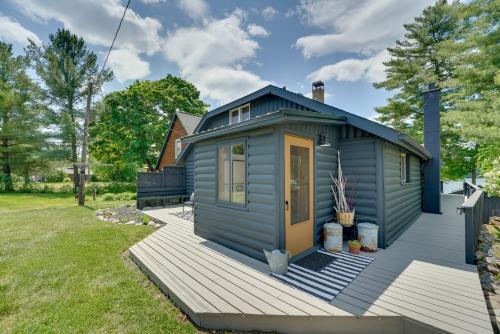 Diamond Lake Waterfront Cabin with Deck and Dock!