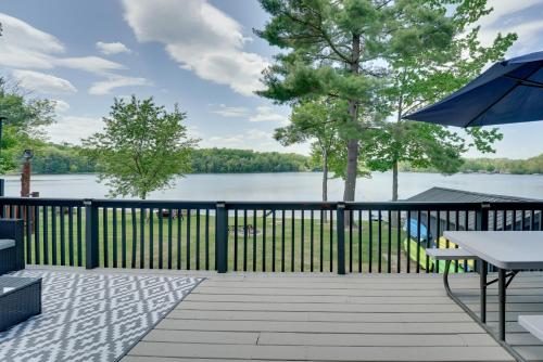 Diamond Lake Waterfront Cabin w/ Deck + Dock! in Luther (MI)