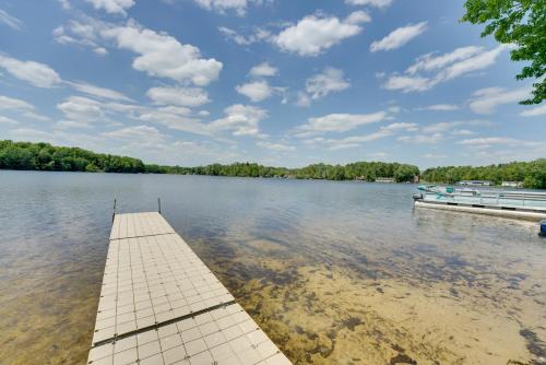 Diamond Lake Waterfront Cabin with Deck and Dock!