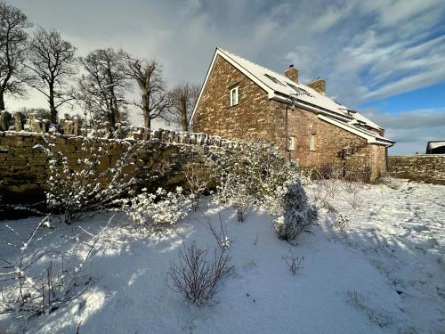 Pant Llwyd Farm in Llangynidr