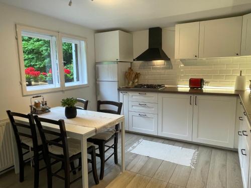 Cottage by the river Valea Draganului