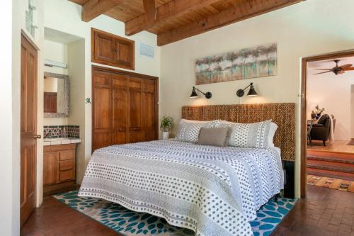 Adobe Rose Inn