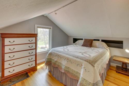 Accommodating Cabin 8 Miles to Mount Rushmore - image 11