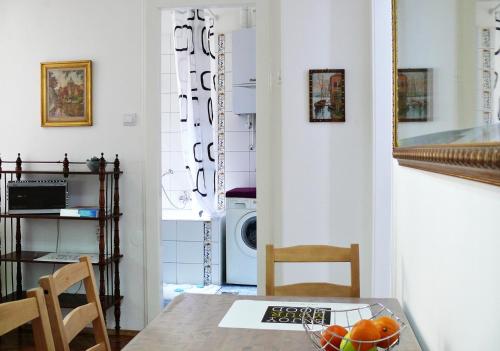 M&M Apartment - image 9