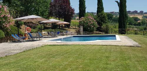 Case in campagna con piscina a Todi (monolocale), Todi (foto 8)